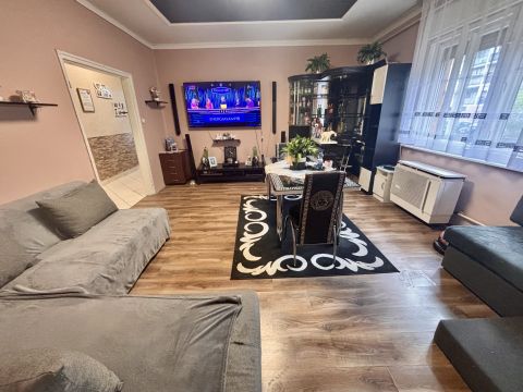 Eladó Ház 3200 Gyöngyös , 80 -as lakótelep 
