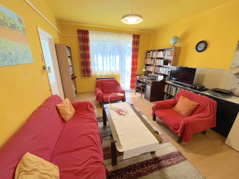 Eladó Lakás 1194 Budapest 19. kerület Zengőkert közelében, 44 nm-es, erkélyes, jó állapotú lakás