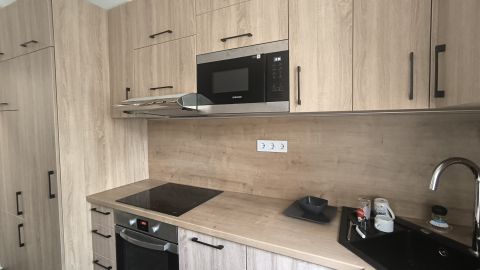 Eladó Lakás 7629 Pécs , teljeskörűen felújított lakás, új háztartási gépekkel