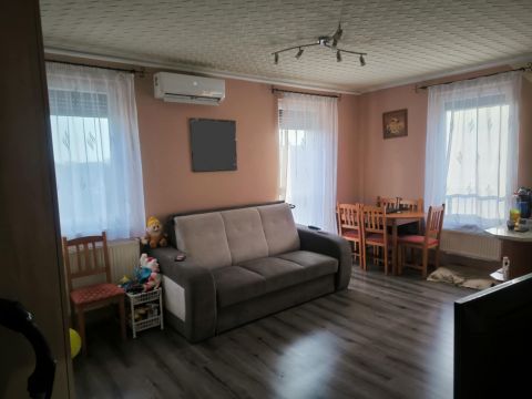 Eladó Lakás 9300 Csorna , Arany János Utca közelében