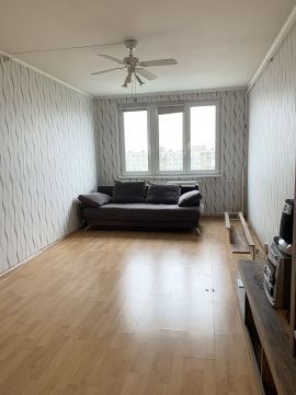 Eladó Lakás 1035 Budapest 3. kerület , Flórián tér közelében, 2 szobás, panorámás lakás