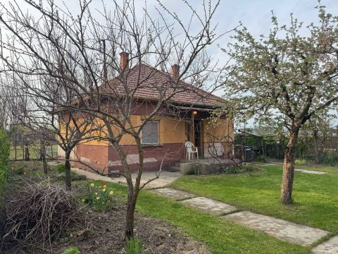 Eladó Ház 6000 Kecskemét , Hunyadi Város