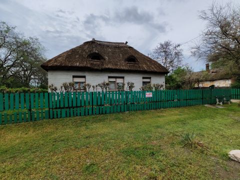 Eladó Ház 2373 Dabas , Csendes nyugodt környezet