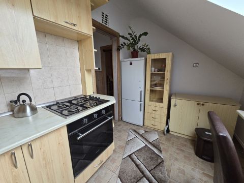 Kiadó Lakás 7636 Pécs 