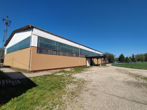 Kiadó Tároló/Raktár 2800 Tatabánya 