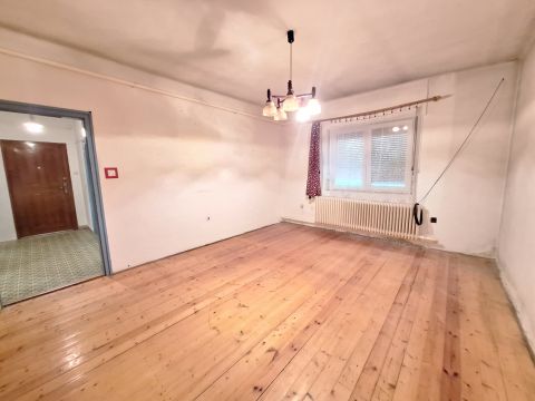 Eladó Ház 2840 Oroszlány 