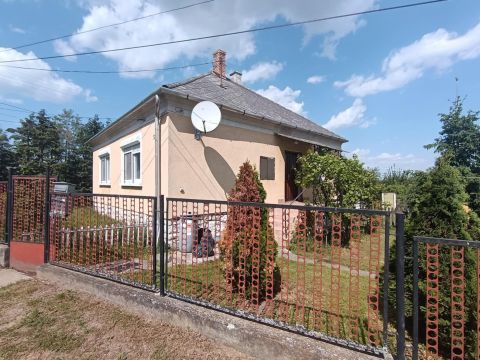Eladó Ház 2885 Bakonybánk 