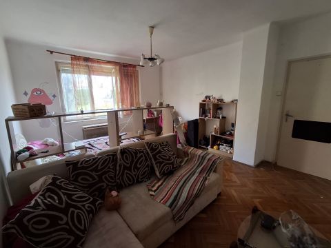 Eladó Lakás 7629 Pécs 