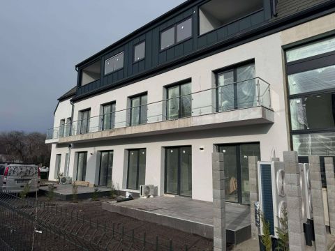 Eladó Lakás Villa Sunshine - ZAMÁRDI