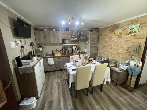 Eladó Ház 4063 Debrecen , Nagymacson családi ház