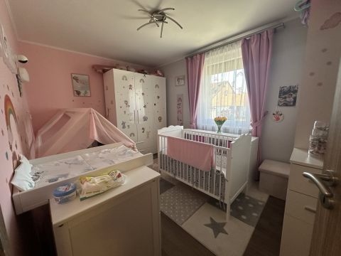 Eladó Ház 2421 Nagyvenyim 