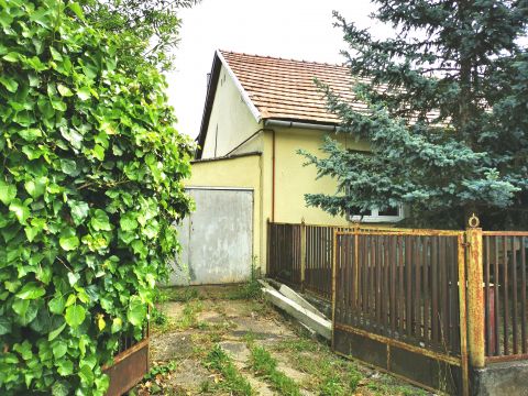 Eladó Ház 2523 Sárisáp 