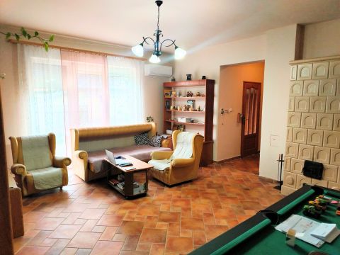 Eladó Ház 4034 Debrecen , Debrecen kertvárosi részén, 10 percre a Belvárostól