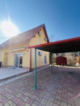 Eladó Ház 2112 Veresegyház , Veresegyház