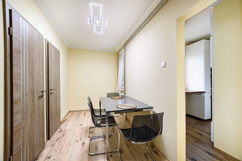 Eladó Lakás 1214 Budapest 21. kerület Víztoronnyal szemben