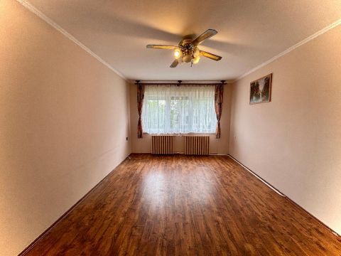 Eladó Lakás 8596 Pápakovácsi , 8596 Pápakovácsi, Központ