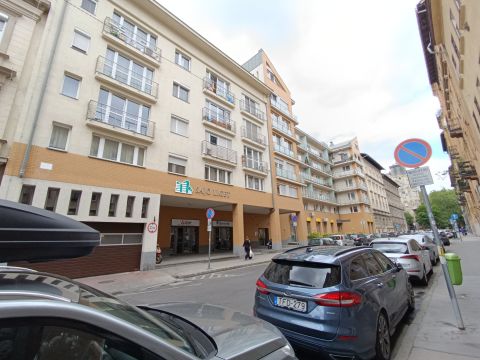 Eladó Lakás 1076 Budapest 7. kerület 