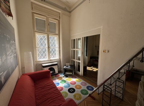 Eladó Lakás 1061 Budapest 6. kerület , Jó állapotú, első emeleti garzon lakás a Király utcában