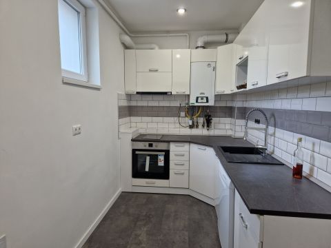 Eladó Lakás 1183 Budapest 18. kerület , Felújított 53 m2 kertkapcsolatos lakás eladó vonathoz közel