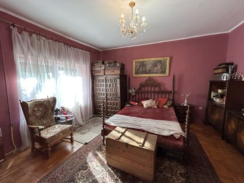 Eladó Ház 7140 Bátaszék Központi helyen