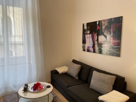 Kiadó Lakás 1054 Budapest 5. kerület Duplex lakás a Parlamentnél luxus kivitelben