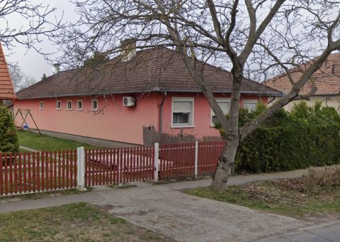 Eladó Ház 9011 Győr , KIVÁLÓ ÁLLAPOTÚ KÉTGENERÁCIÓS CSALÁDI HÁZ GYŐRSZENTIVÁNON