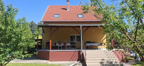 Eladó Ház 8174 Balatonkenese 