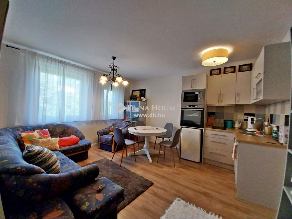 6723 Szeged , Szeged-Felsőváros egyik kedvelt részén — 1/14