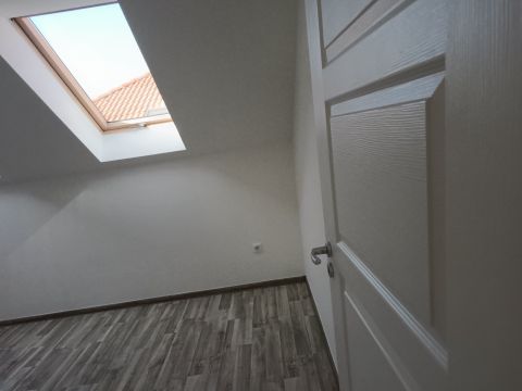 Eladó Lakás 2700 Cegléd Dorottya
