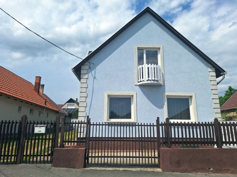 Eladó Ház 8300 Tapolca 