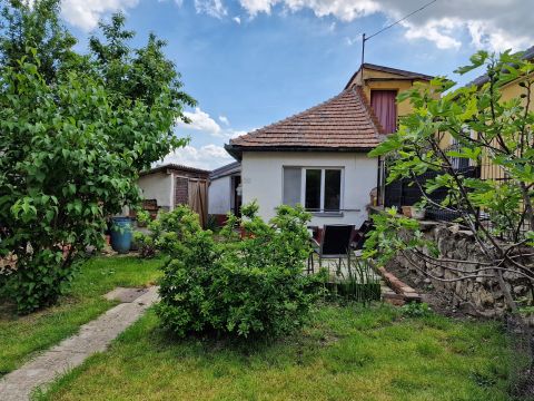 Eladó Ház 7625 Pécs , Tettyén panorámás kis ház