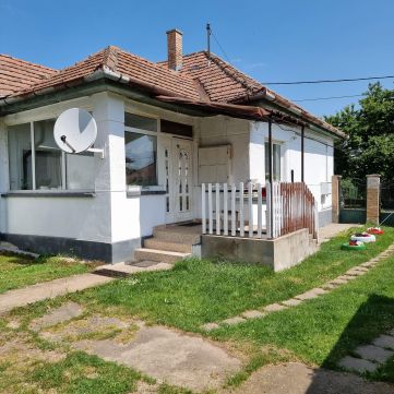 Eladó Ház 2639 Bernecebaráti , 2639 Bernecebaráti, Mikes Kelemen