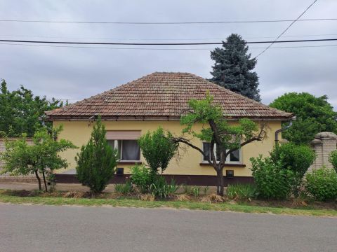 Eladó Ház 6445 Borota 