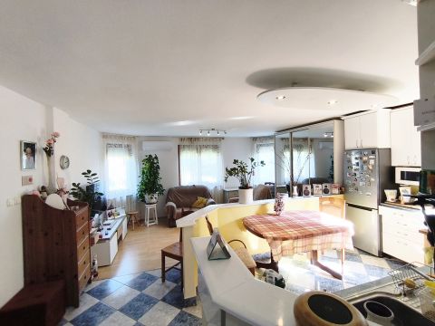 Eladó Lakás 1152 Budapest 15. kerület , Rákospalota