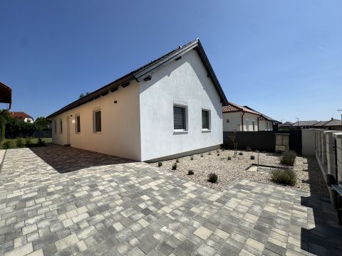 Eladó Ház 8440 Herend 