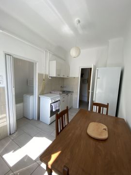 Kiadó Lakás 7633 Pécs 