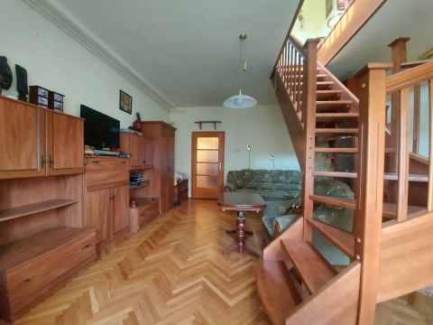 Eladó Lakás 5000 Szolnok 