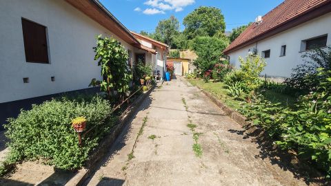 Eladó Ház 2051 Biatorbágy 