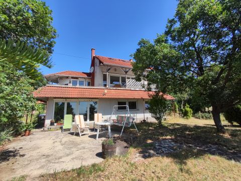 Eladó Ház 8096 Sukoró , a hegytetőn, csodás panorámával