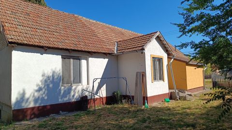 Eladó Ház 2252 Tóalmás 