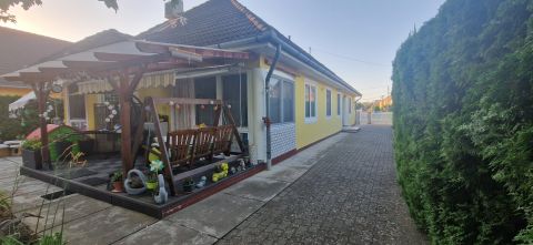 Eladó Ház 8693 Lengyeltóti Csendes központ közeli ház