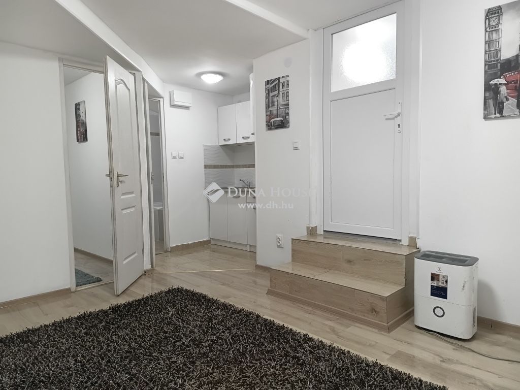 1084 Budapest 8. kerület — 1/13