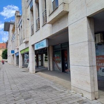 Eladó Üzlethelyiség 7621 Pécs 