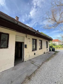 Eladó Lakás 9200 Mosonmagyaróvár , Soproni utca közelében