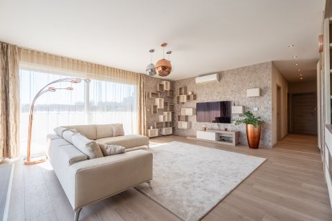 Eladó Lakás 2800 Tatabánya 