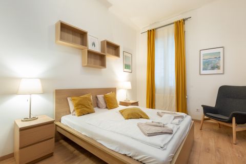 Eladó Lakás 1054 Budapest 5. kerület 