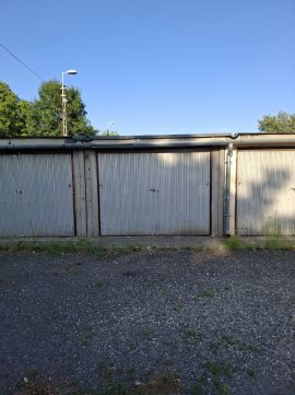 Eladó Parkoló 7632 Pécs Kertvárosi garázs eladó.