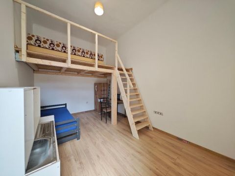 Eladó Lakás 1153 Budapest 15. kerület , 1153 Budapest 15, Istvántelek