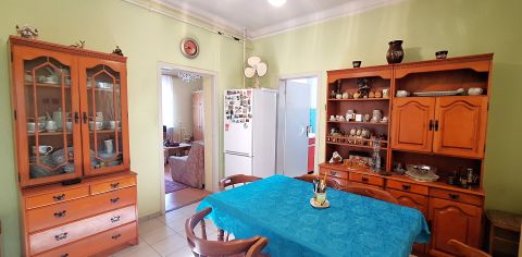 Eladó Ház 6044 Kecskemét AZONNAL KÖLTÖZHETŐ KÁDÁR KOCKA NAGY TELEKKEL ELADÓ