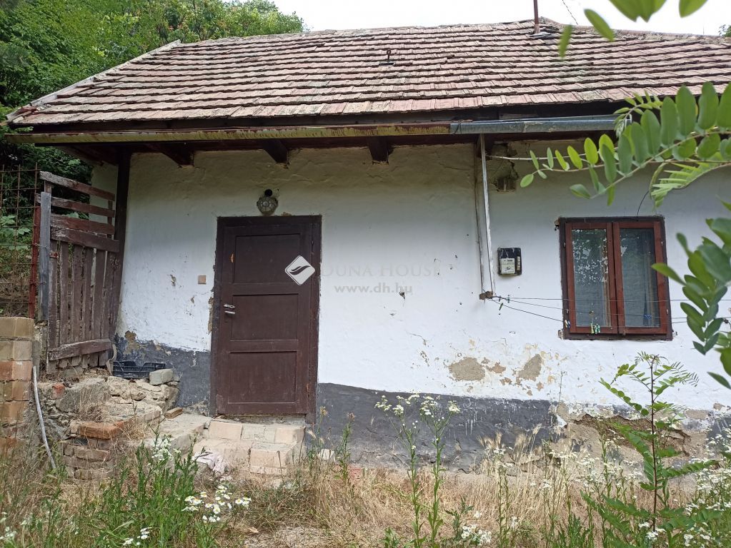 7635 Pécs — 1/4